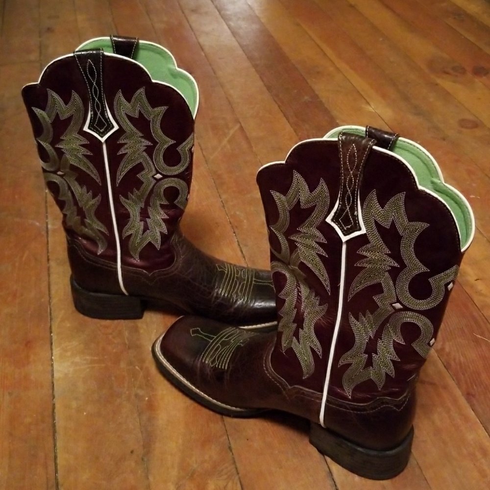 Tombstone Ariat Boots
